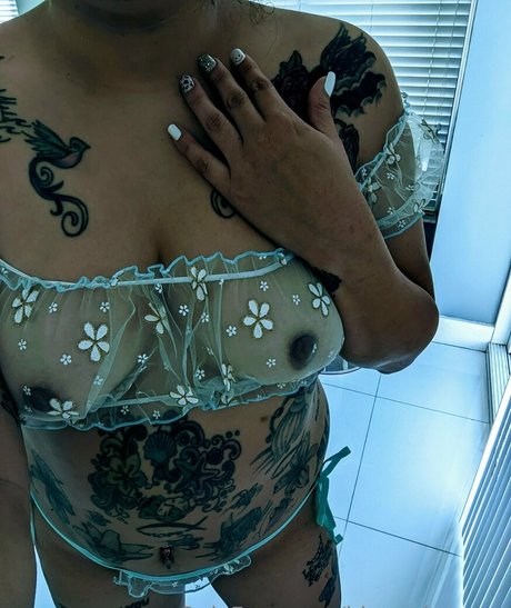 Naakte gelekte OnlyFans-foto van Blannabanana