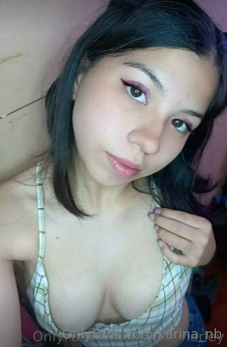 Naakte gelekte OnlyFans-foto van Karinanb