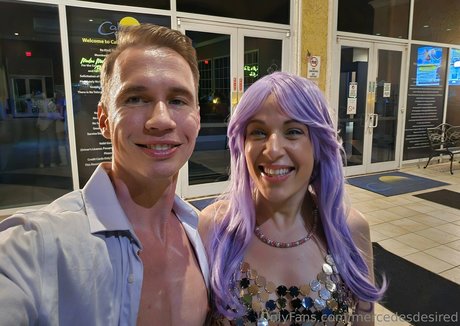 Naakte gelekte OnlyFans-foto van Mercedesdesired