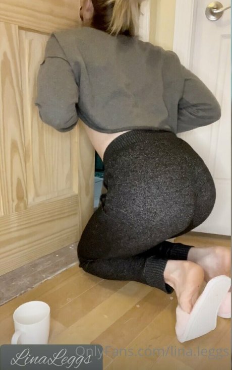 Naakte gelekte OnlyFans-foto van Linaleggs