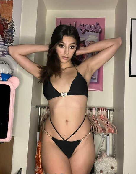 Naakte gelekte OnlyFans-foto van Ithinkimabby