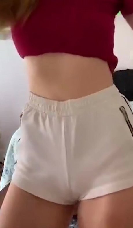 Naakte gelekte OnlyFans-foto van Carolina Camargo