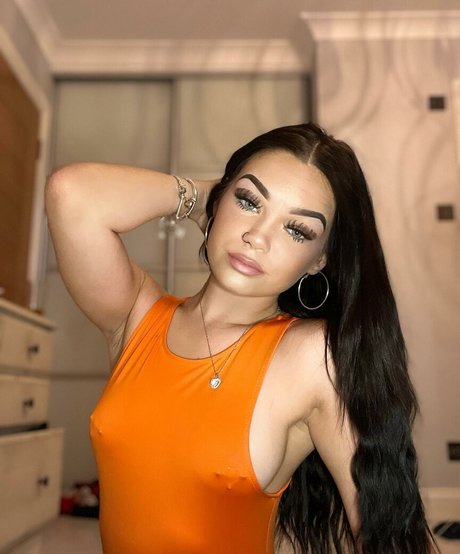 Naakte gelekte OnlyFans-foto van Ellmaceyx