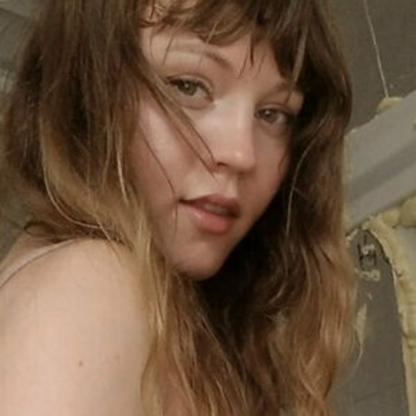 Naakte gelekte OnlyFans-foto van Foxynaturegurl