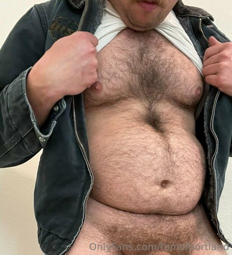 Naakte gelekte OnlyFans-foto van Tomofportland