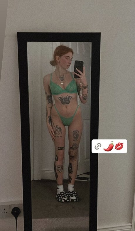 Naakte gelekte OnlyFans-foto van Morgan Beckers