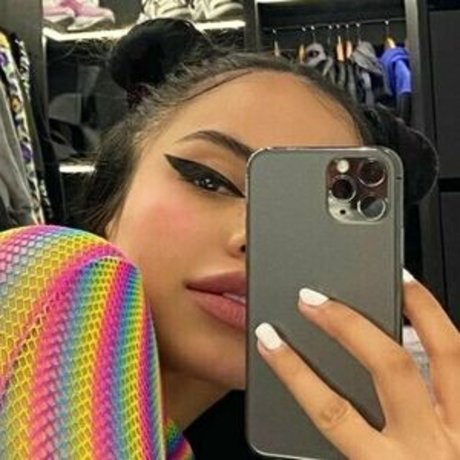 Naakte gelekte OnlyFans-foto van Ginasavagexi