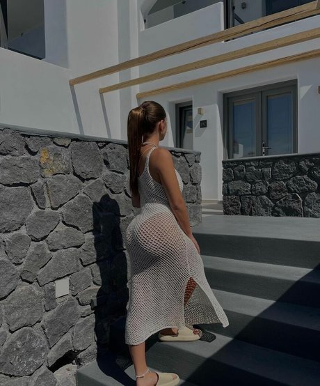 Naakte gelekte OnlyFans-foto van Ela Beeri