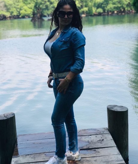Naakte gelekte OnlyFans-foto van Soy La China 