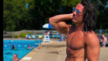Naakte gelekte OnlyFans-foto van Michael K