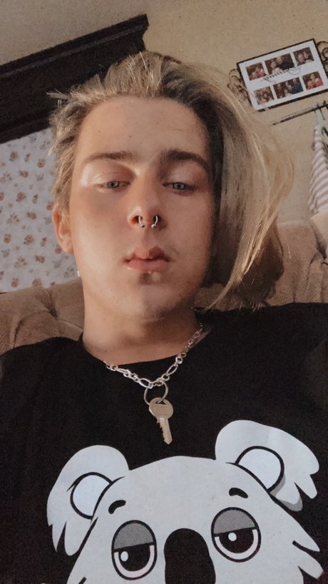 Naakte gelekte OnlyFans-foto van Trevor