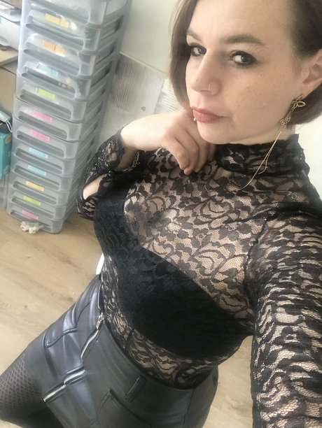 Naakte gelekte OnlyFans-foto van Laurne Pellut