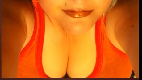 Naakte gelekte OnlyFans-foto van Lena Bays