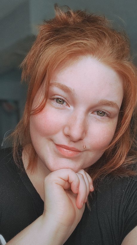 Naakte gelekte OnlyFans-foto van Zeyda Rayne Pt2 