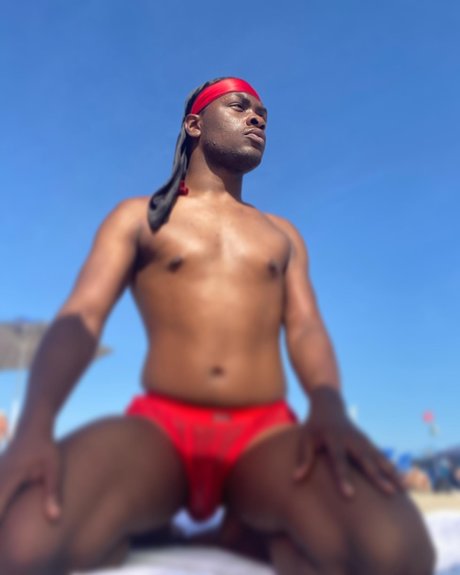 Naakte gelekte OnlyFans-foto van Sexy Lips