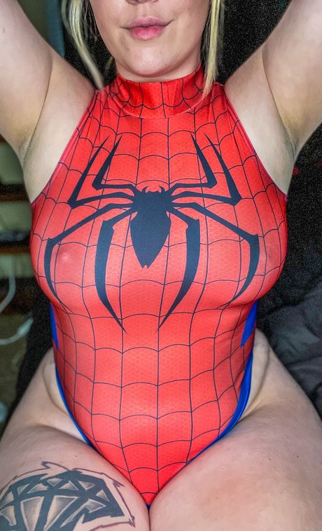 Naakte gelekte OnlyFans-foto van Strangesami