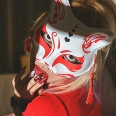 Naakte gelekte OnlyFans-foto van Milkmilk