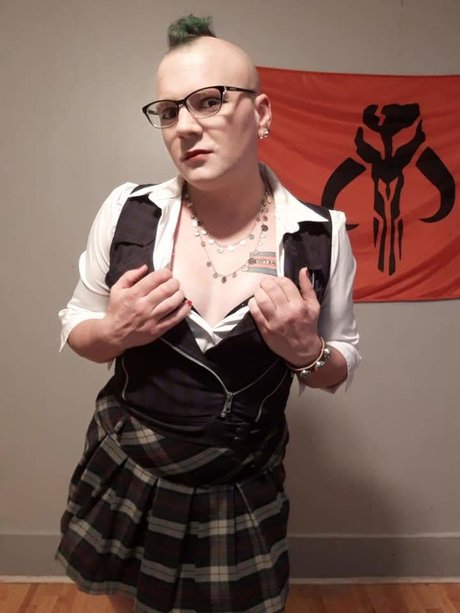 Naakte gelekte OnlyFans-foto van Glitch Steelheart