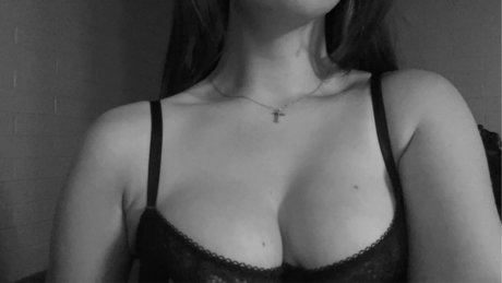 Naakte gelekte OnlyFans-foto van Kali