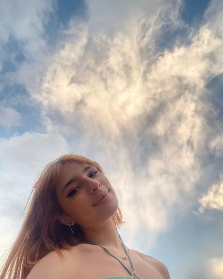 Naakte gelekte OnlyFans-foto van Lilith