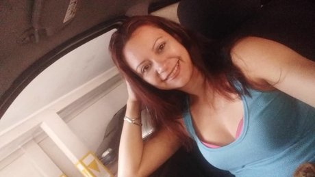 Naakte gelekte OnlyFans-foto van Pinkdiamond