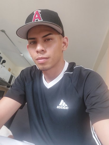 Naakte gelekte OnlyFans-foto van Joe Alvaro