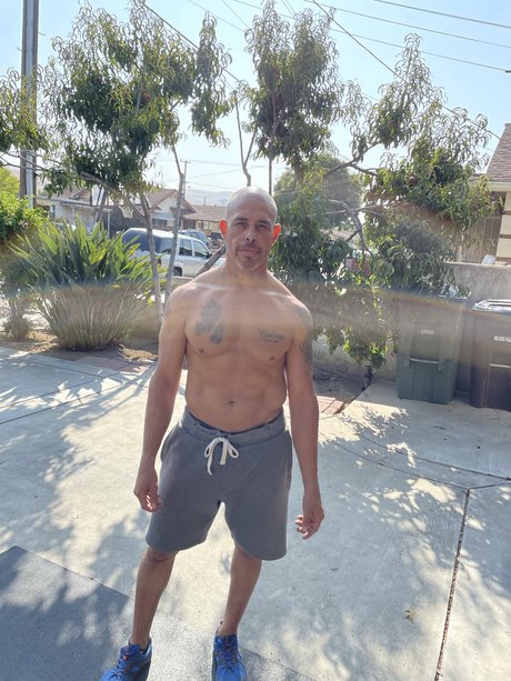 Naakte gelekte OnlyFans-foto van Anthony