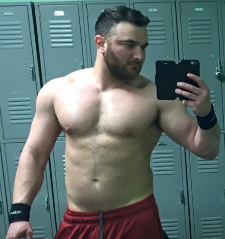 Naakte gelekte OnlyFans-foto van Juicyd8