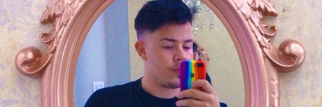 Naakte gelekte OnlyFans-foto van M A R D E N  B A R B O S A