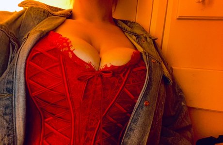 Naakte gelekte OnlyFans-foto van Tor