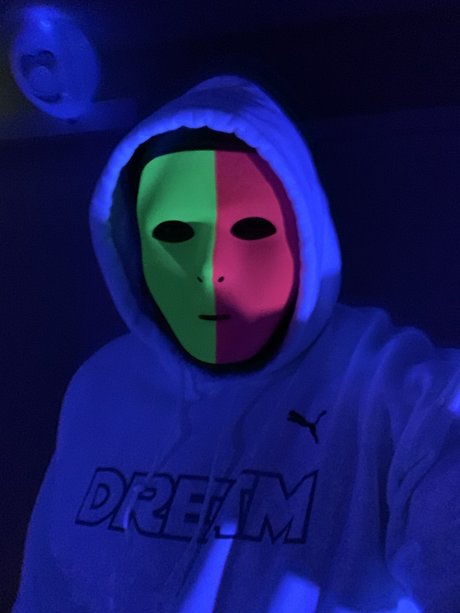 Sneakydicc