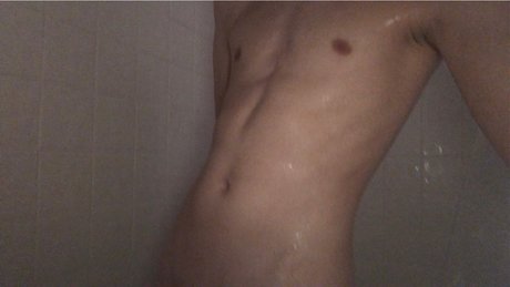 Naakte gelekte OnlyFans-foto van Reese