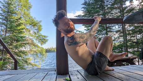 Naakte gelekte OnlyFans-foto van Pupsterboi