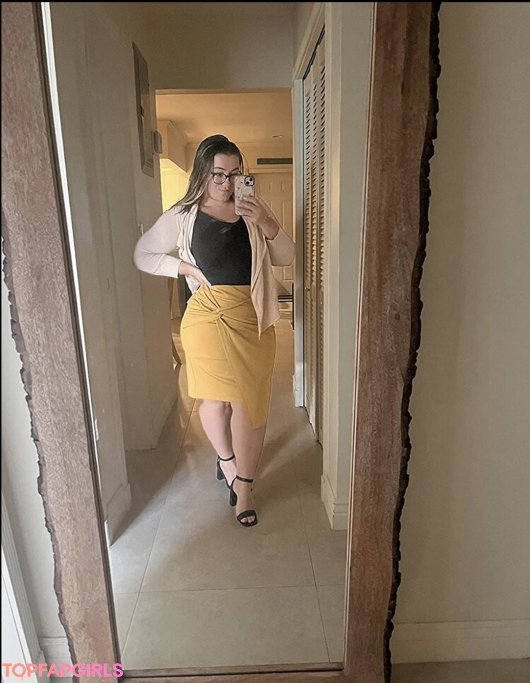 Naakte gelekte OnlyFans-foto van Tiffany Cappotelli #1122