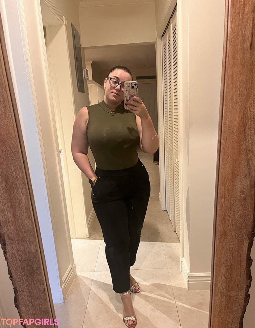Naakte gelekte OnlyFans-foto van Tiffany Cappotelli #1131