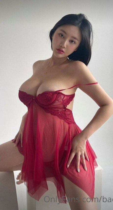 Naakte gelekte OnlyFans-foto van Baesylvie