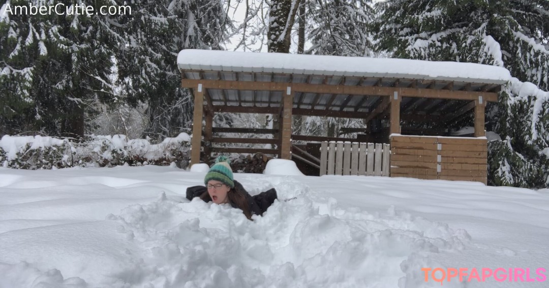 Naakte gelekte OnlyFans-foto van Ambercutie #1163