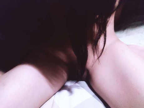 Naakte gelekte OnlyFans-foto van Aimier