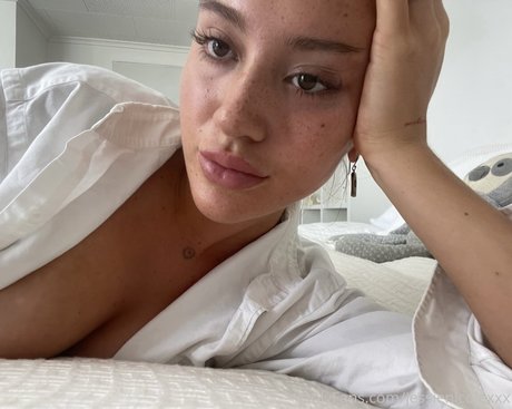Naakte gelekte OnlyFans-foto van Jessie Nicole Jessienicole