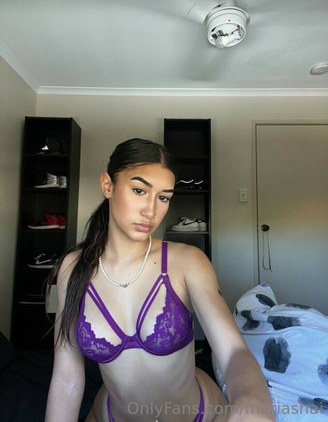 Naakte gelekte OnlyFans-foto van Mariashai