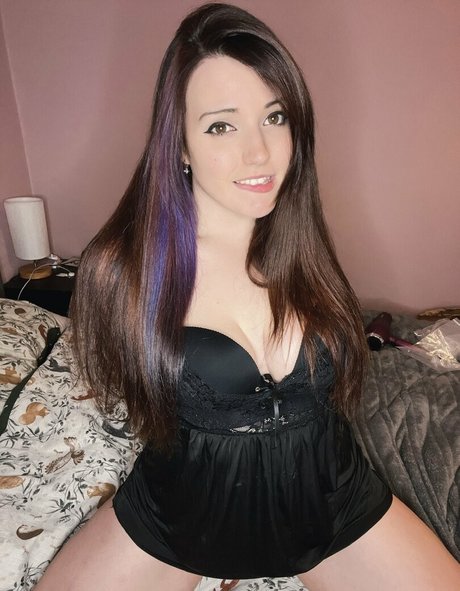 Naakte gelekte OnlyFans-foto van Gamingbunny