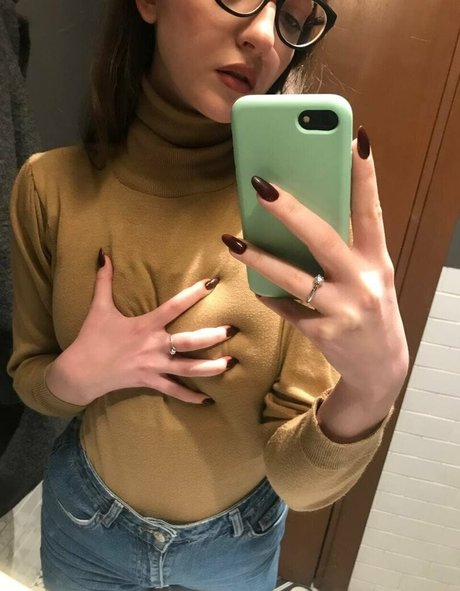 Naakte gelekte OnlyFans-foto van Sexyangel11