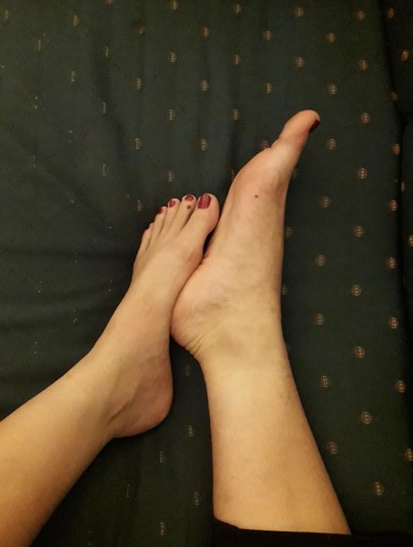 Naakte gelekte OnlyFans-foto van Dulievre