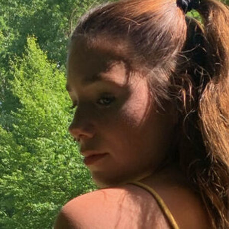 Naakte gelekte OnlyFans-foto van Halohals