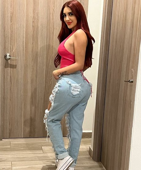 Naakte gelekte OnlyFans-foto van Jessica Sodi