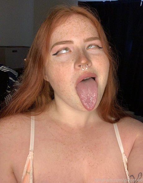 Naakte gelekte OnlyFans-foto van Blue Tiernen