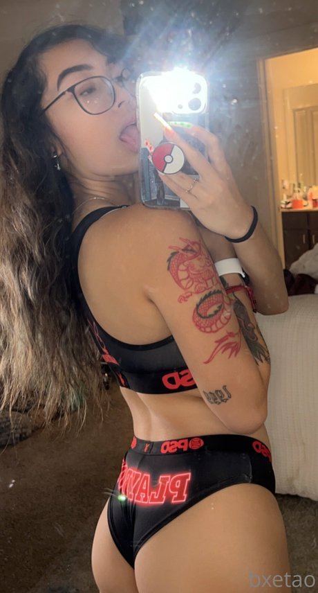 Naakte gelekte OnlyFans-foto van Jxcryn