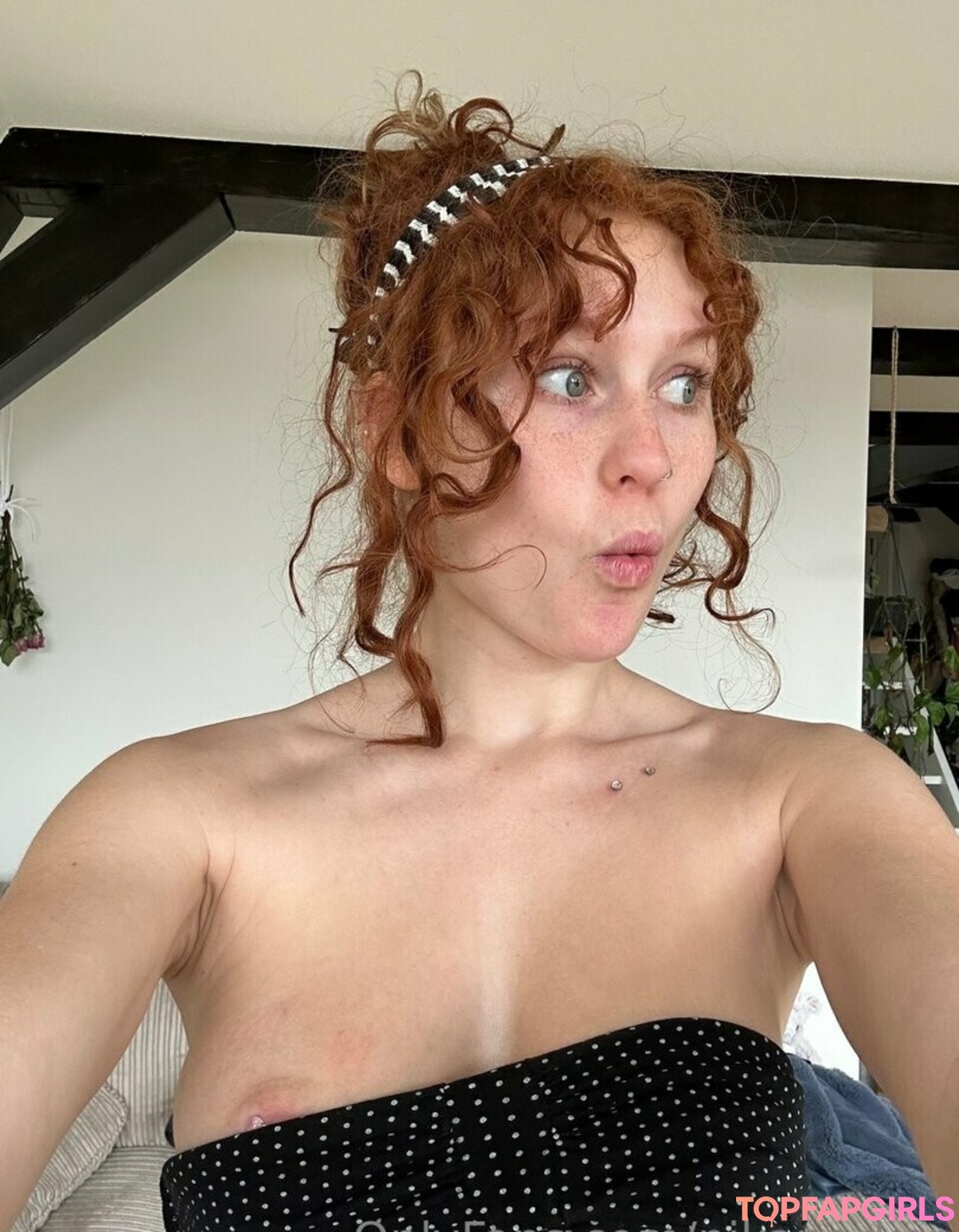 Naakte gelekte OnlyFans-foto van Nikanikaa #1168