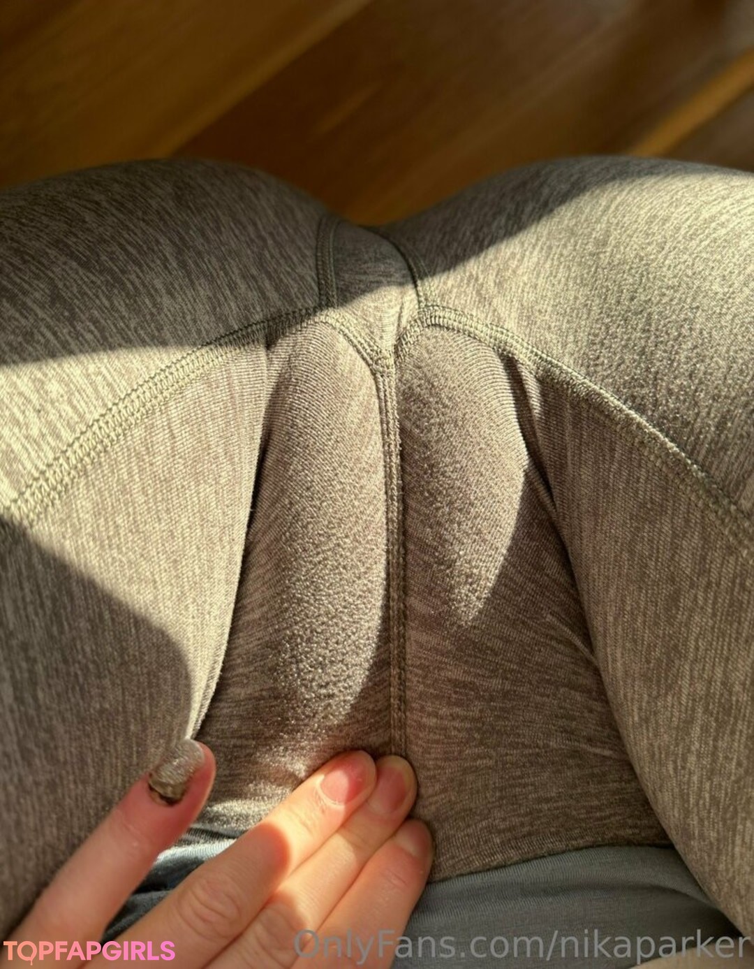 Naakte gelekte OnlyFans-foto van Nikanikaa #1198