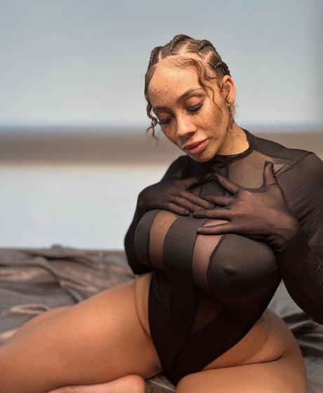 Naakte gelekte OnlyFans-foto van Megan